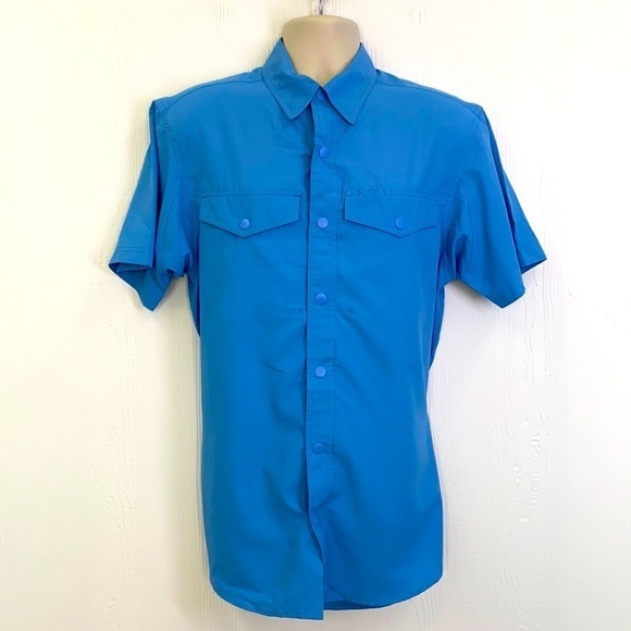 Duluth Trading Company - Baby Blue Polyester Short Sleeve Button Up Size Med - Picture 1 of 10